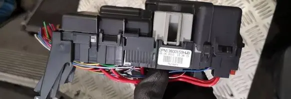 Volvo V70 Fuse module 30659282
