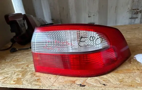 Renault Laguna II Rear/tail lights 820002474