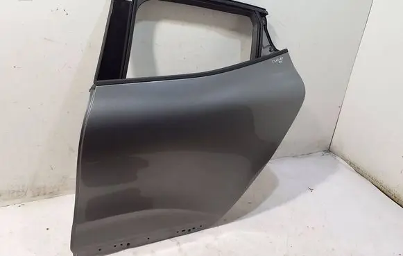 Renault Clio V Rear door 821014363R