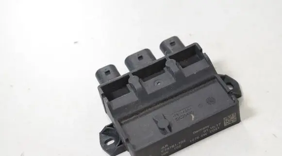 Land Rover Range Rover Velar Tailgate/trunk control unit/module C74781102