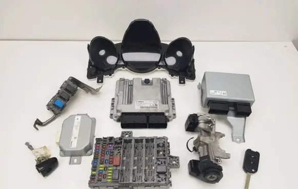 Honda Civic IX Engine ECU kit and lock set 