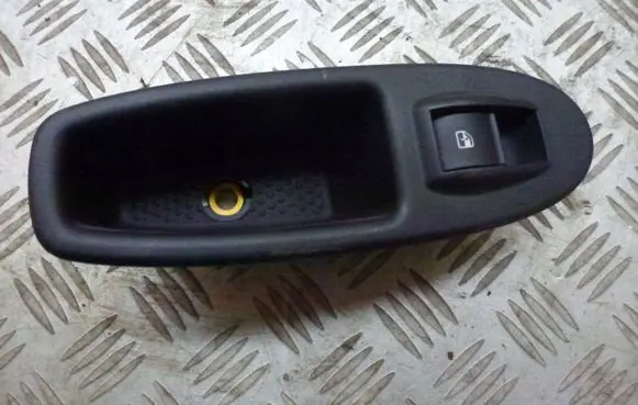 Fiat 500L Electric window control switch 735521261