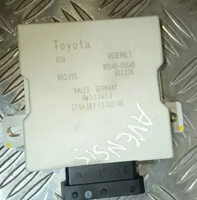 Toyota Avensis T250 Window wiper relay 8594005040
