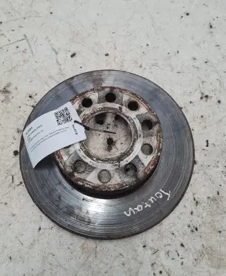 Volkswagen Touran I Rear brake disc