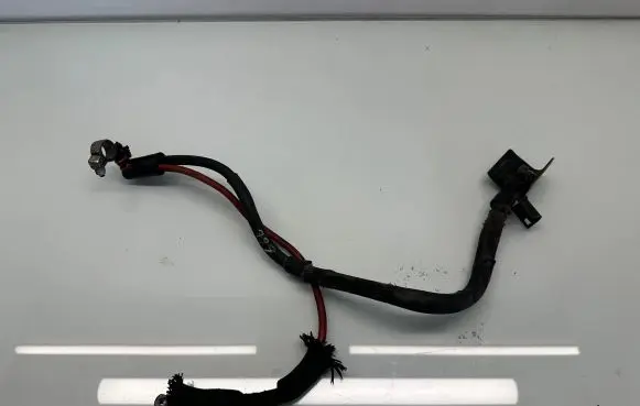 Volkswagen Jetta VI Positive cable (battery) 1k0971920