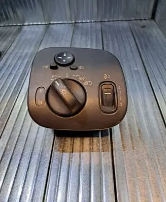 Mercedes-Benz C W203 Light switch A2035450604 04058515 7241060201