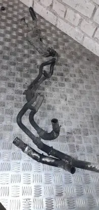 Volkswagen PASSAT B6 Engine coolant pipe/hose