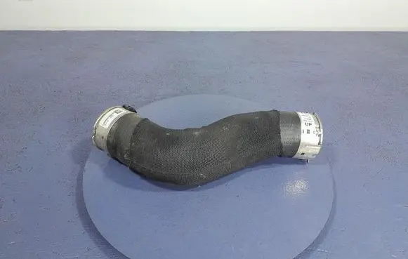 BMW X5 E53 Air intake hose/pipe 8599392