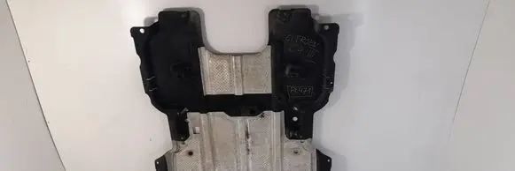 Citroen C4 III e-C4 Engine splash shield/under tray 9830181780