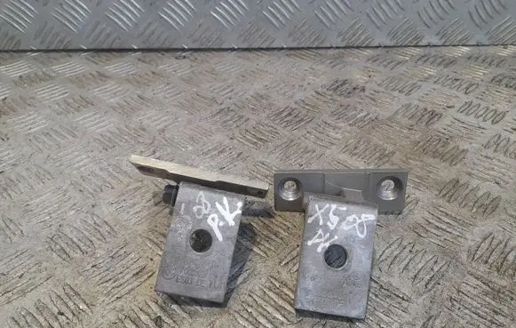 BMW X5 E70 Front door hinge set 7068078 7068073 7141024