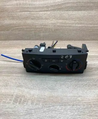 Peugeot 207 Climate control unit 69910004