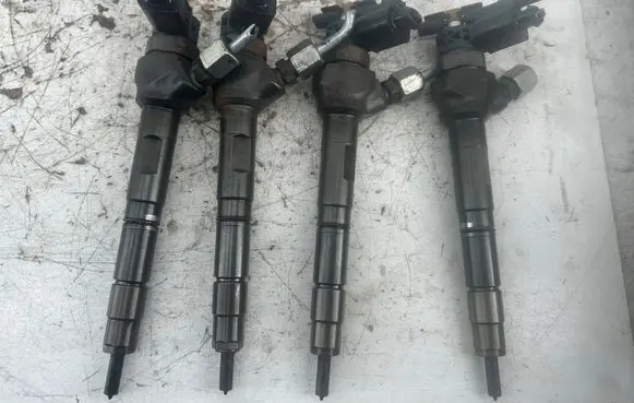Audi A4 S4 B8 8K Fuel injectors set 0445110369 03L130277J
