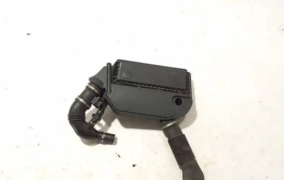 Fiat 500L Air filter box 51921580