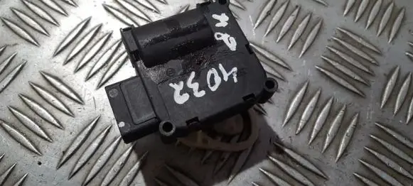 Audi A8 S8 D3 4E Air flap motor/actuator 0132801323 116880-2241