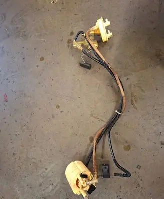 Mercedes-Benz CLK A208 C208 In-tank fuel pump A2034705194 09755039907 002820300186