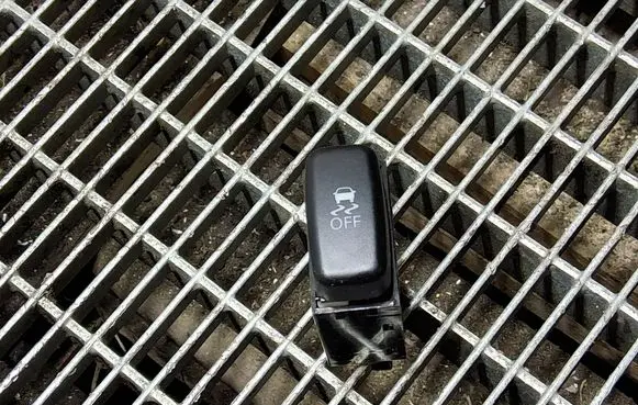 Mitsubishi ASX ESP (stability program) switch 