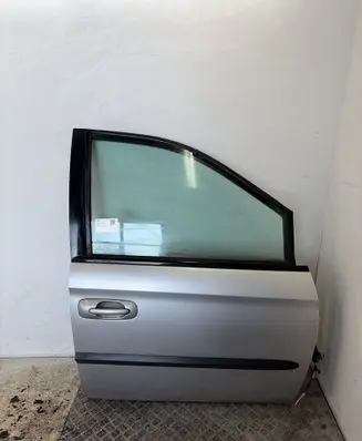 Chrysler Voyager Front door 