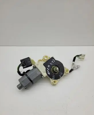 Mercedes-Benz CLS C219 Front door window regulator motor 0130821432 A2195408705