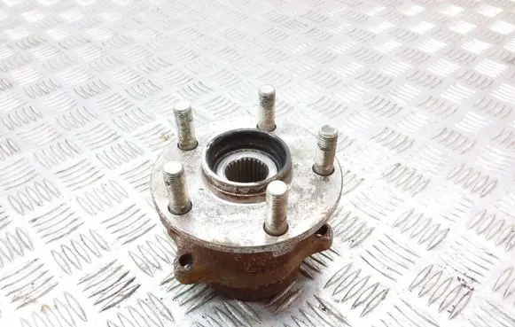Subaru XV Rear wheel hub