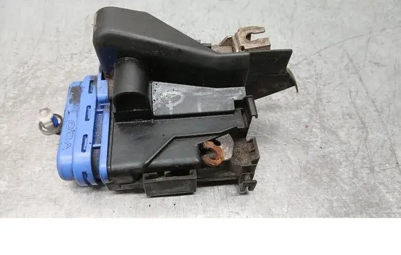 Audi A4 S4 B5 8D Rear door lock 