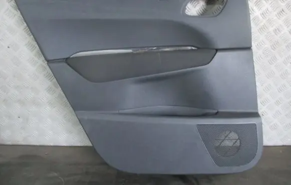 Peugeot 5008 Coupe rear side trim panel 96707913