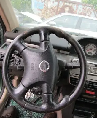 Nissan X-Trail T30 Steering wheel 