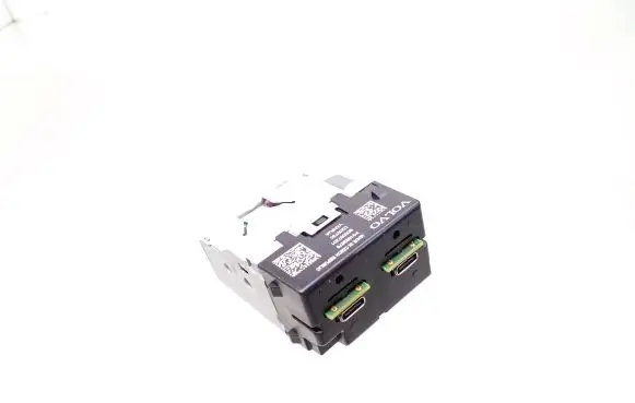 Polestar 2 USB socket connector 31682676 P31682676