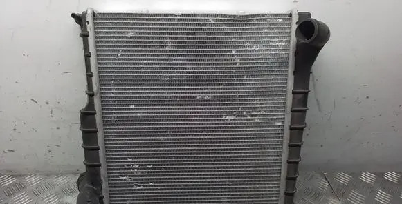 Coolant radiator