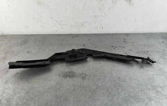 Land Rover Discovery Sport Rear door windshield rail LR149372 LR074803