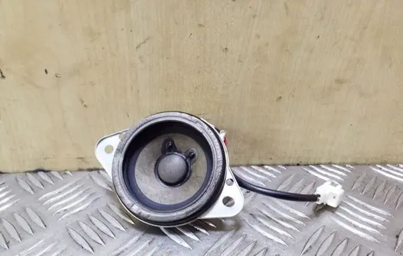 Hyundai i40 Panel speaker 