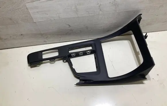 BMW X1 F48 F49 Other center console (tunnel) element 9388422