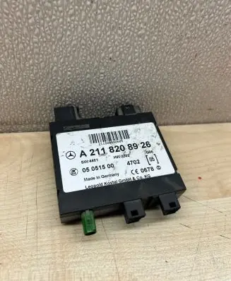 Mercedes-Benz E W211 Keyless (KESSY) go control unit/module A2118208926