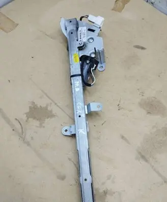 Mercedes-Benz CLK A209 C209 Seat belt height adjuster 2038600182 0132004318