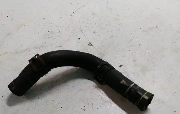 Volkswagen Touareg I Engine coolant pipe/hose 059121063C