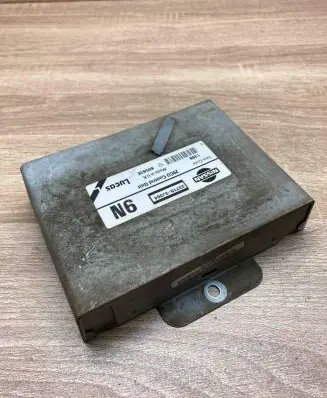 Nissan Primera Engine control unit/module ECU 237103J304 80563E