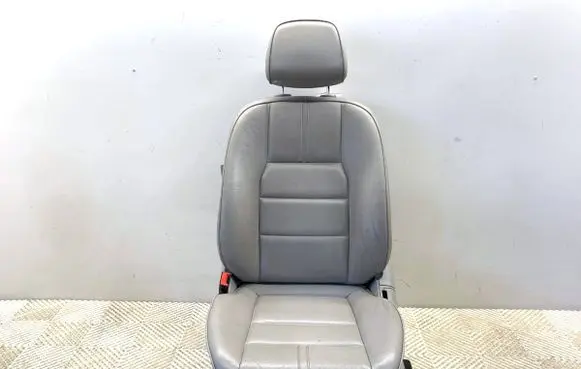 Mercedes-Benz GLK (X204) Front driver seat 