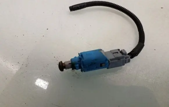 Clutch pedal sensor