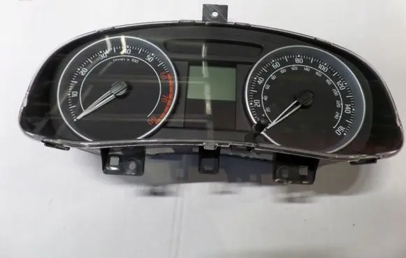 Skoda Fabia Mk2 (5J) Speedometer (instrument cluster) 5J0920911B