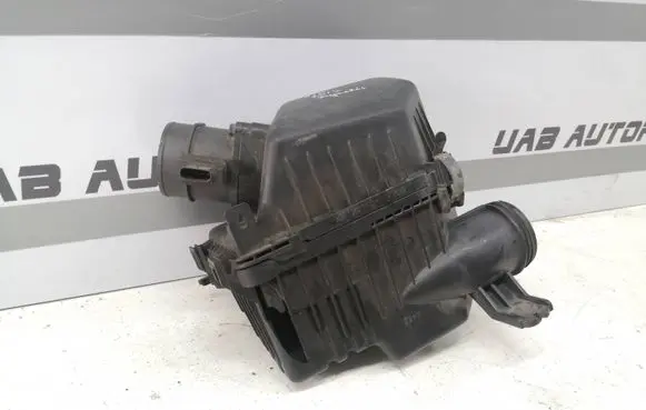 KIA Rio Air filter box 281101W200