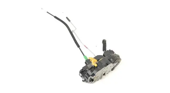 Volkswagen PASSAT B6 Coupe door lock (next to the handle) 3023881