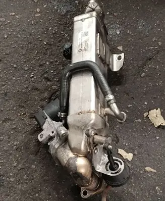 BMW 5 F10 F11 EGR valve cooler 7810751
