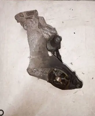 Land Rover Range Rover Sport L320 Engine mounting bracket 4H2010239EB
