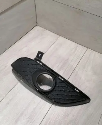 Mercedes-Benz B W247 Front fog light trim/grill A2468850322