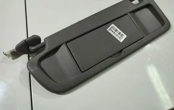 Sun visor