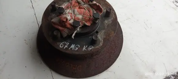 Land Rover Discovery Rear wheel hub