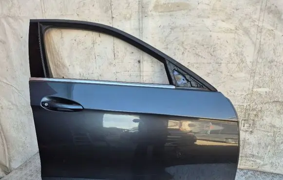 Mercedes-Benz E W212 Front door A2127220200 A2127221216