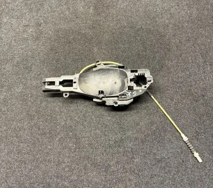 Front door exterior handle/bracket