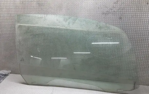 Mitsubishi Colt CZ3 Front door window/glass (coupe) 