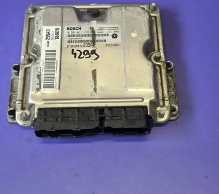 Jeep Cherokee III KJ Engine control unit/module 0281011279 1039S03118 P56044299AD