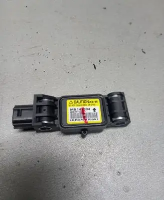 Mitsubishi Grandis Airbag deployment crash/impact sensor MN141004